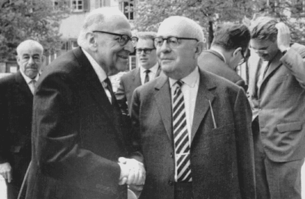 Horkheimer und Adorno beim Heidelberger Soziologentag, 1964.