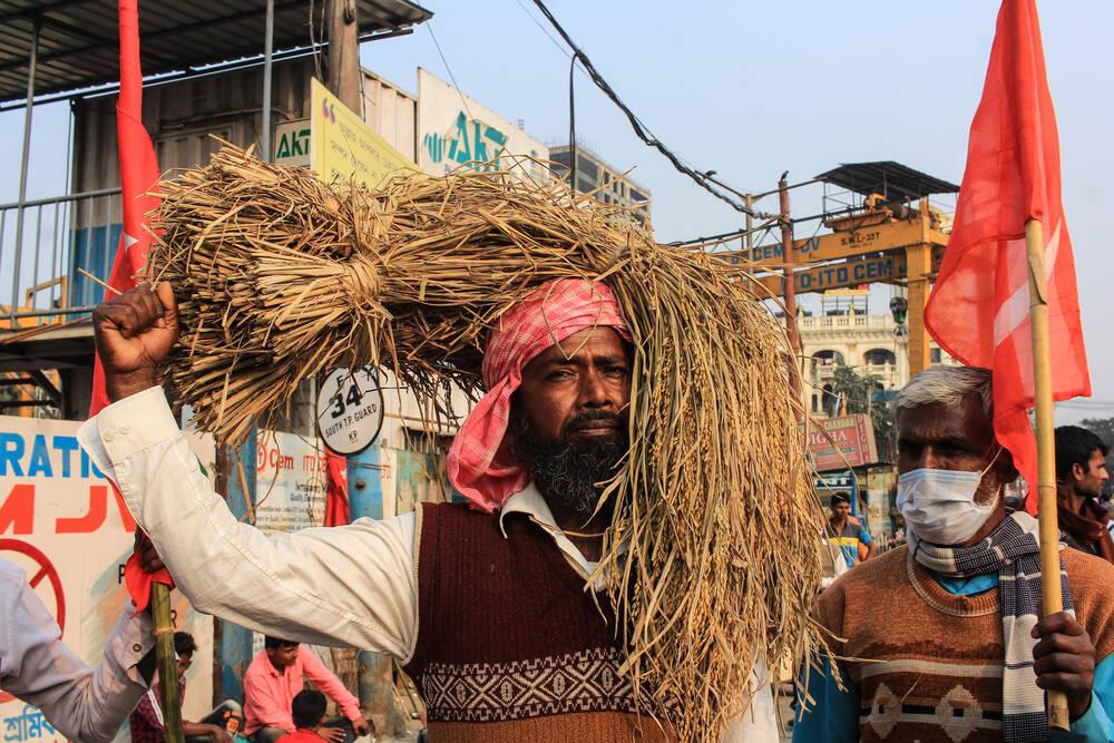 Seit Monaten protestieren die Bauern in Indien gegen die Macht der Großkonzerne.