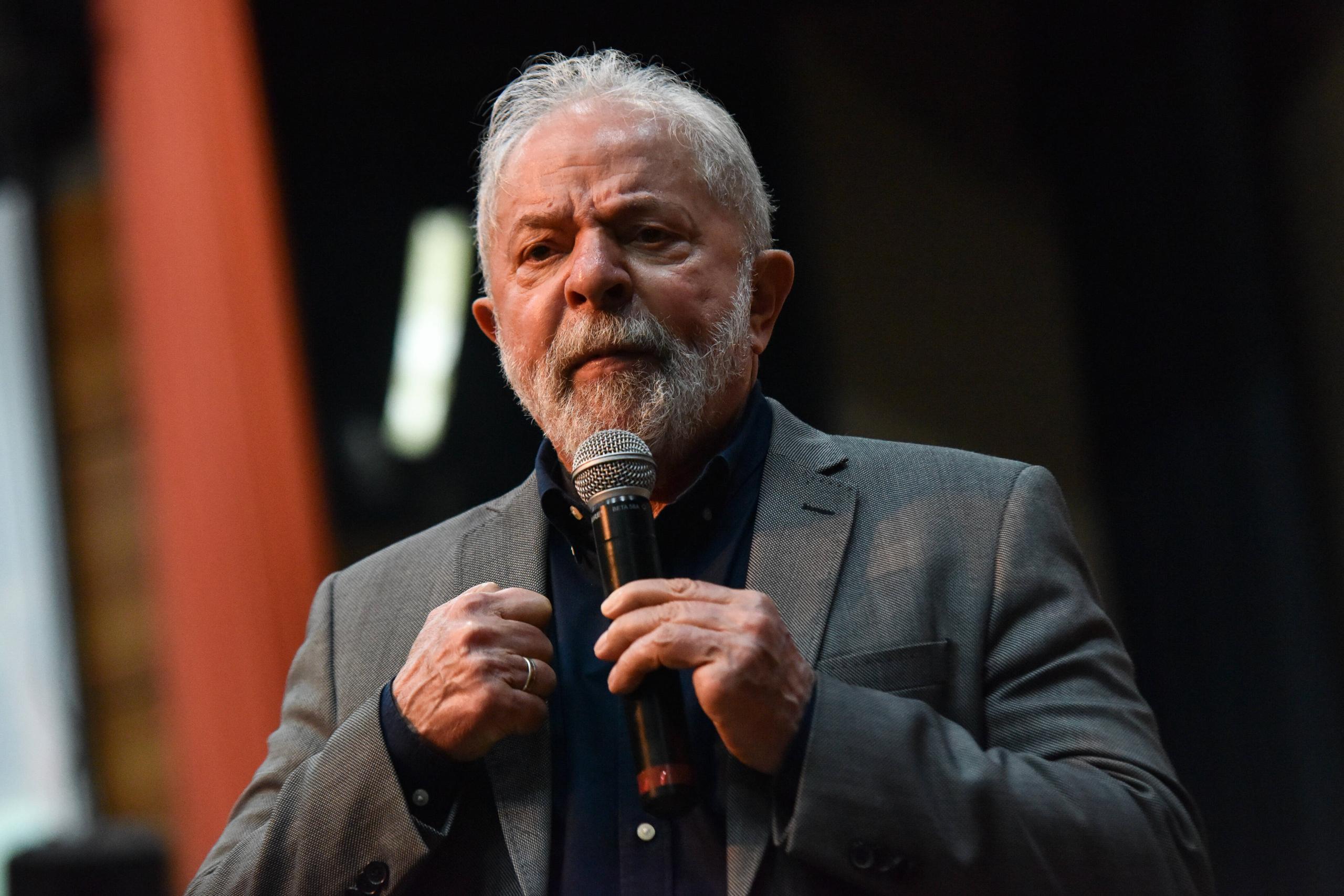 Lula bei einem öffentlichen Auftritt in São Paulo, 8. Dezember 2021.