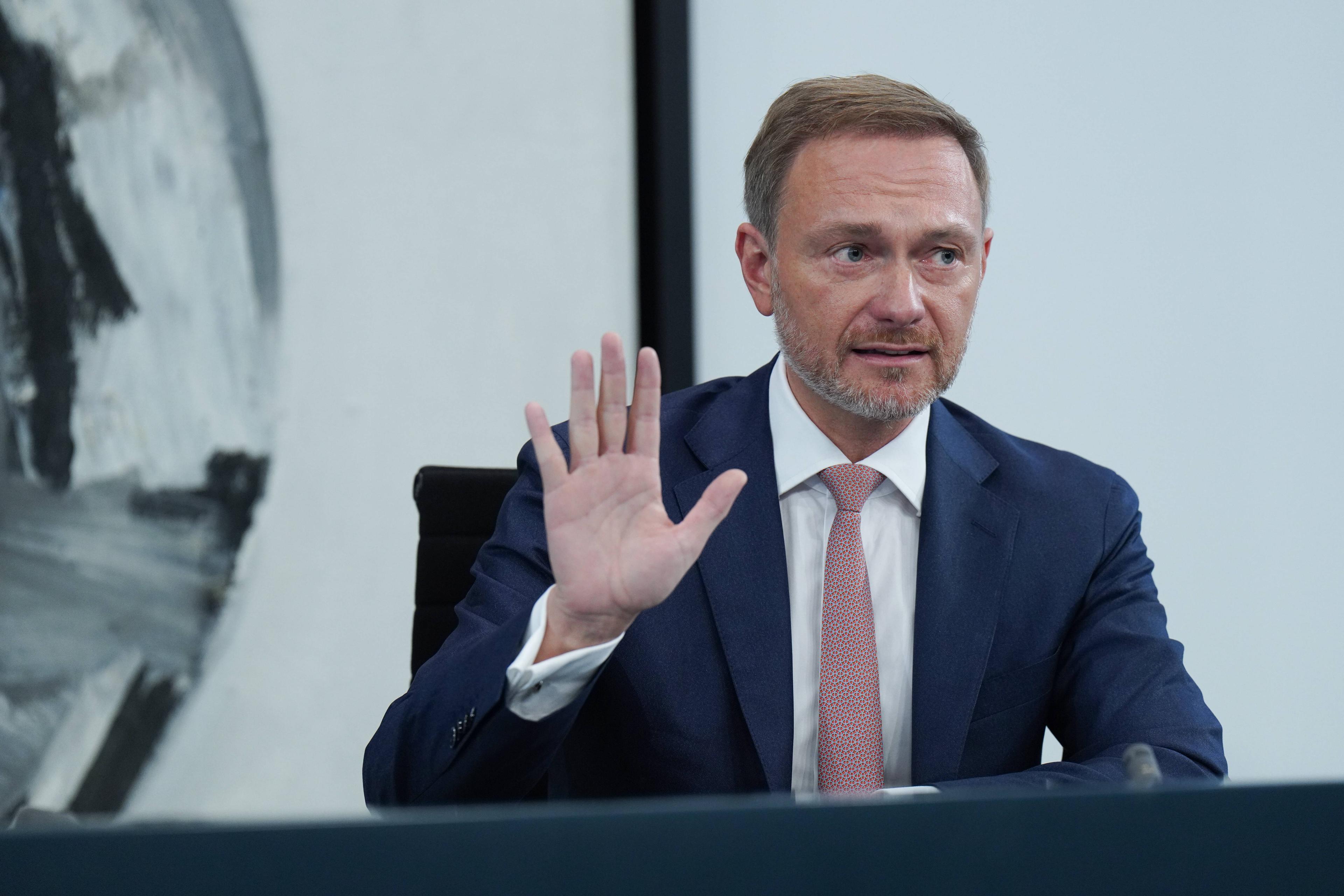 Finanzminister Christian Lindner lehnt höhere Steuern für Reiche weiter ab.