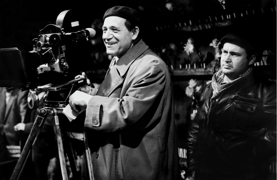 Slatan Dudow (links) und sein Kameramann Helmut Bergmann (rechts) bei den Dreharbeiten zu »Christine«, 1963. 