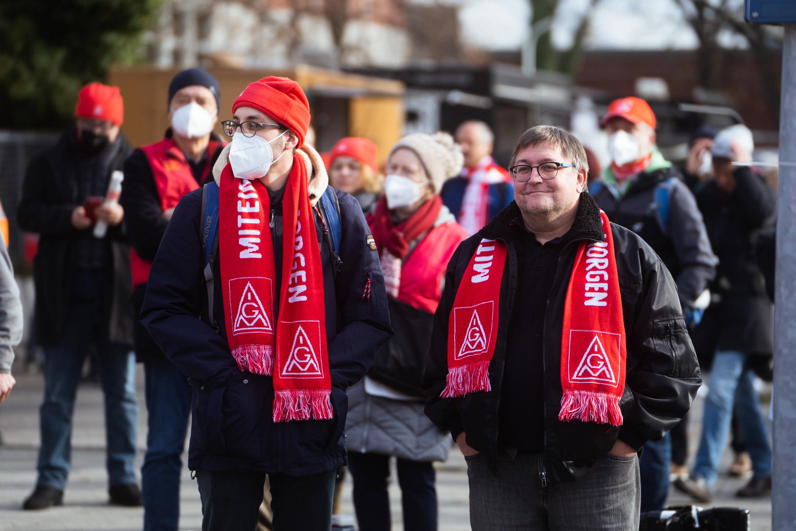 IG-Metaller beim Aktionstag gegen die Schließung des Bosch-Werks in München, 19. November 2021.
