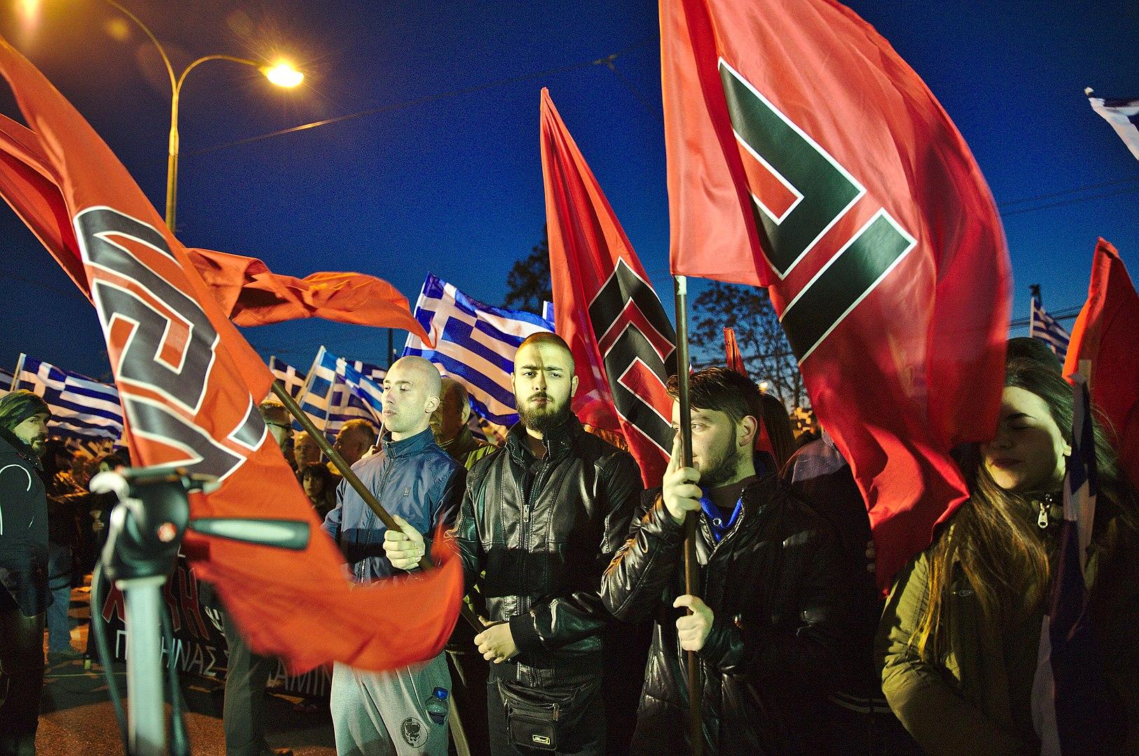 Mitglieder der Goldenen Morgenröte bei einer Demonstration in Athen, März 2015.