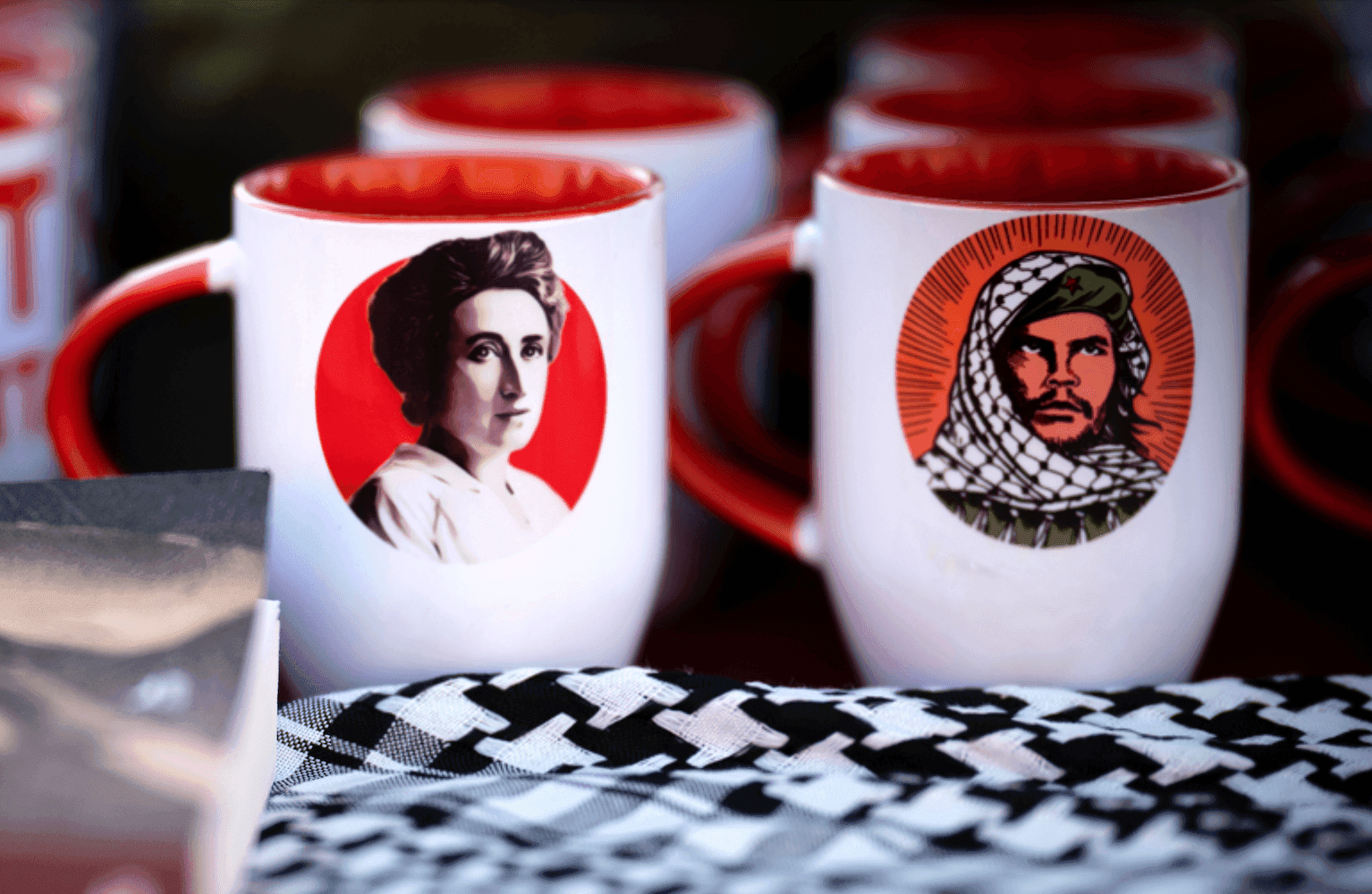 Darauf zu verweisen, wie lang und vielfältig die Geschichte zionismuskritischer Positionen innerhalb der jüdischen Linken ist, reicht nicht aus.