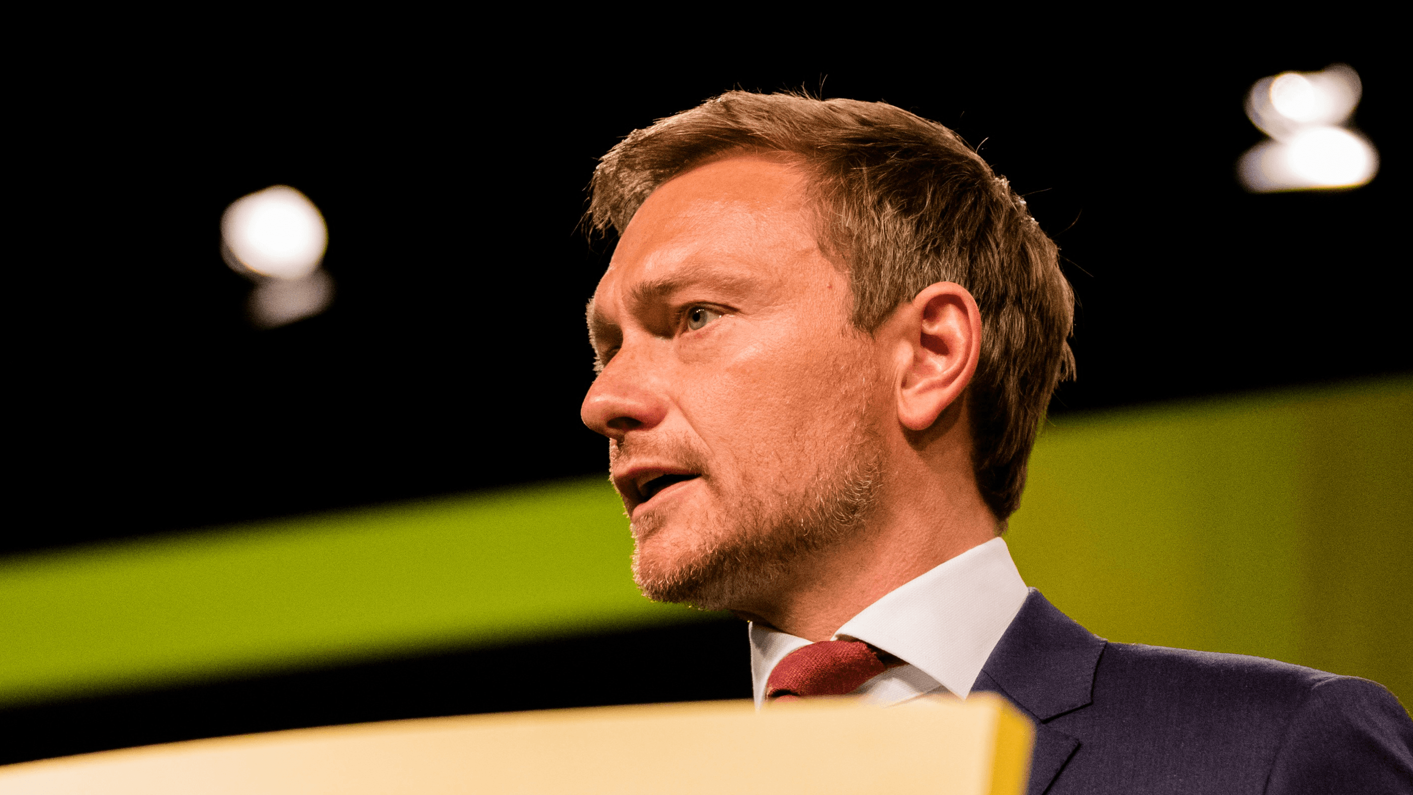 Christian-lindner-2333992_cropped.png