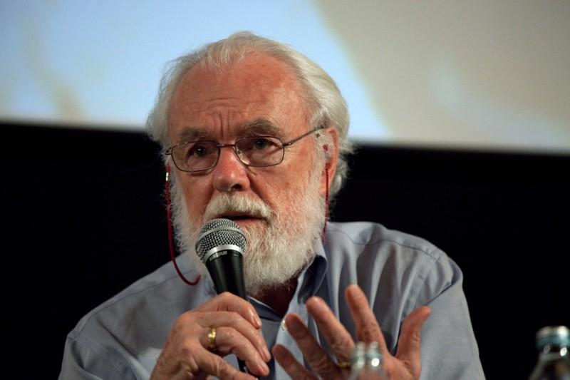 David Harvey spricht auf dem Subversive Festival, 2013.