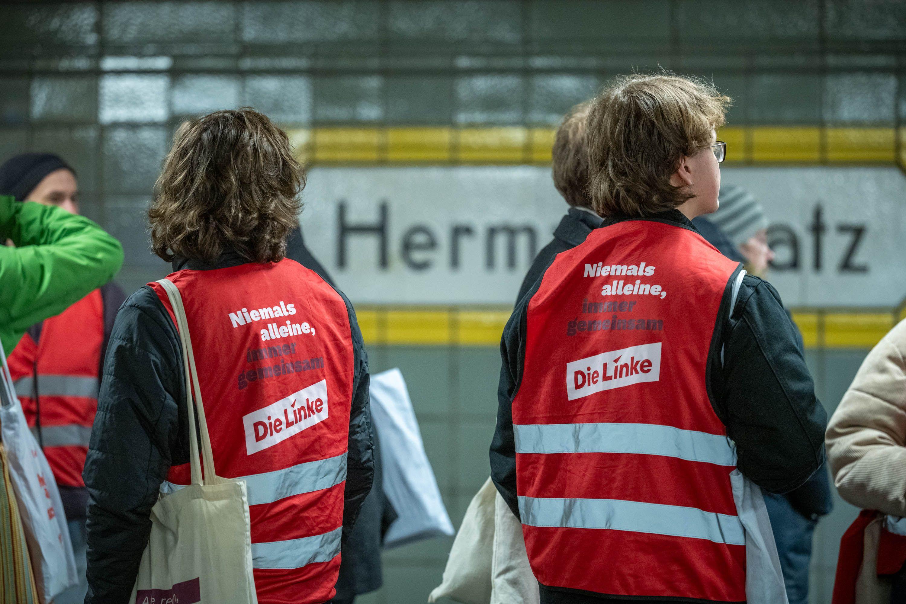 Wahlkämpfer unterwegs zum Einsatz in Neukölln, 8. Februar 2025.