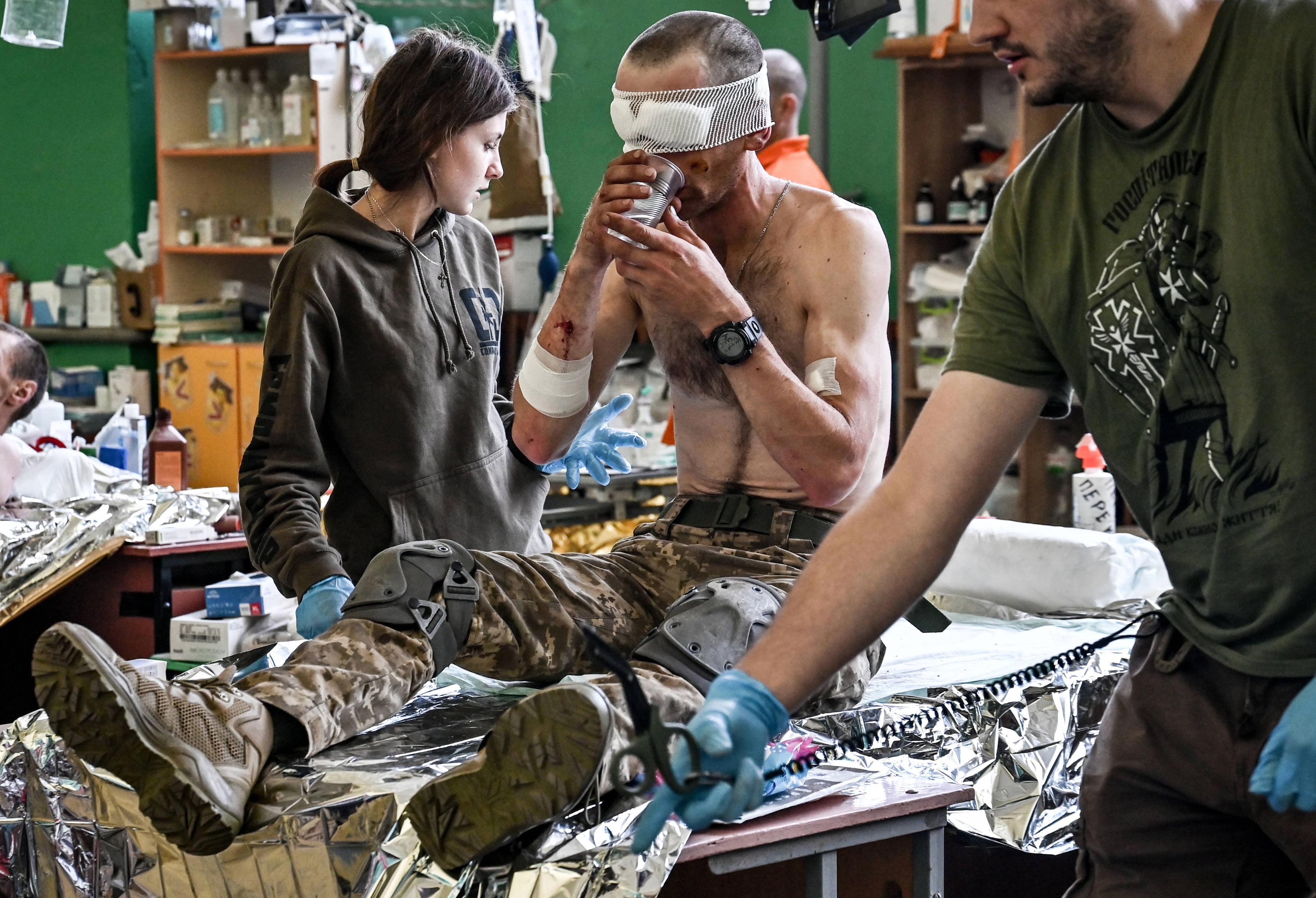 Wer über den Krieg spricht, muss sich stets vor Augen führen, wie er aus der Nähe aussieht. Aufnahme aus einem Lazarett in der Region Saporischschja, vom 27. Juli 2023.