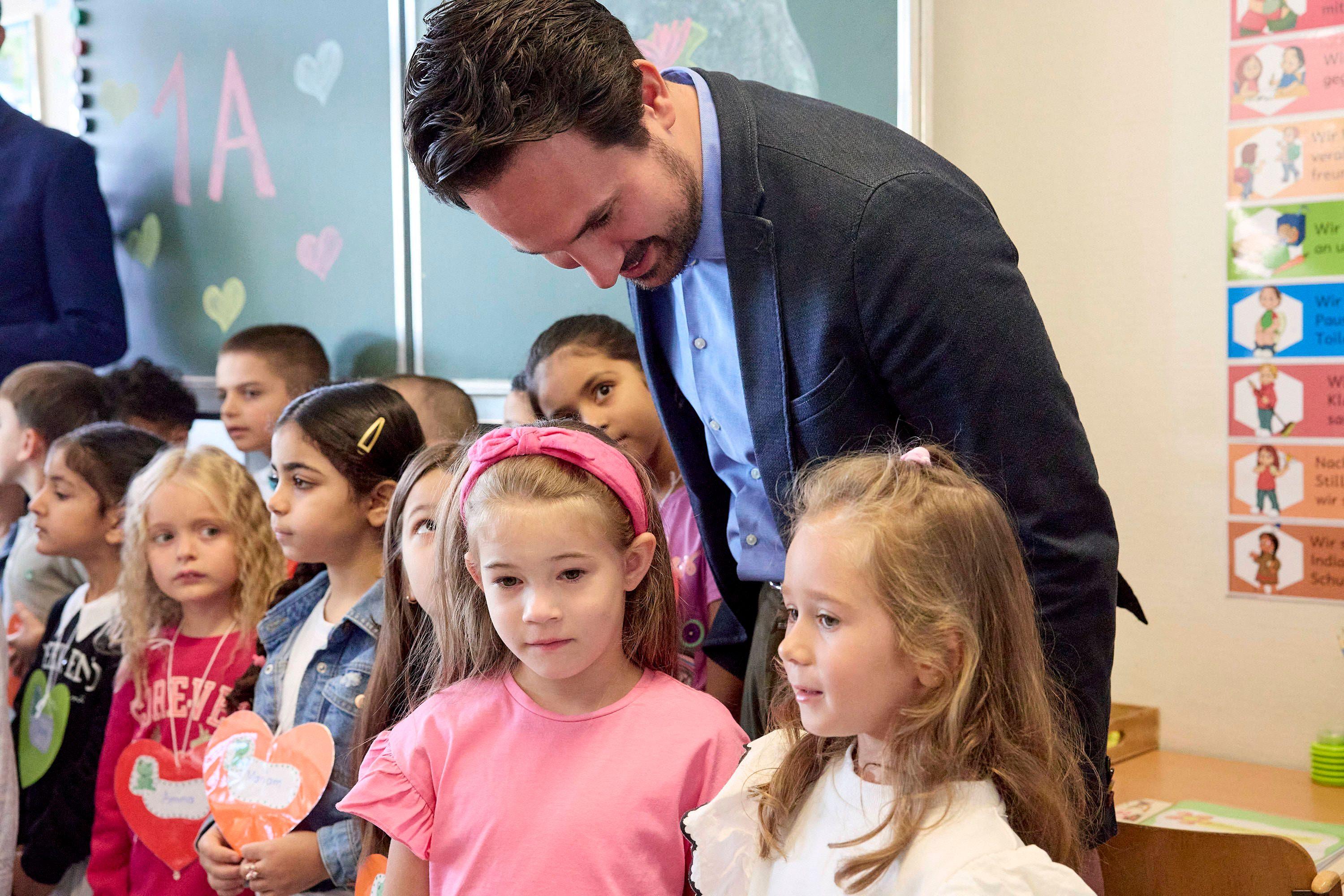 Erster Schultag in Wien, Aufnahme vom 4. September 2023. Mit dabei: Christoph Wiederkehr von den NEOS – damals Bildungsstadtrat, inzwischen österreichischer Bildungsminister.