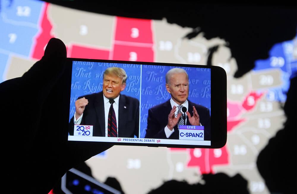 Bild zum JACOBIN-Artikel »Trump vs. Biden: Eine völlig entgleiste Debatte«