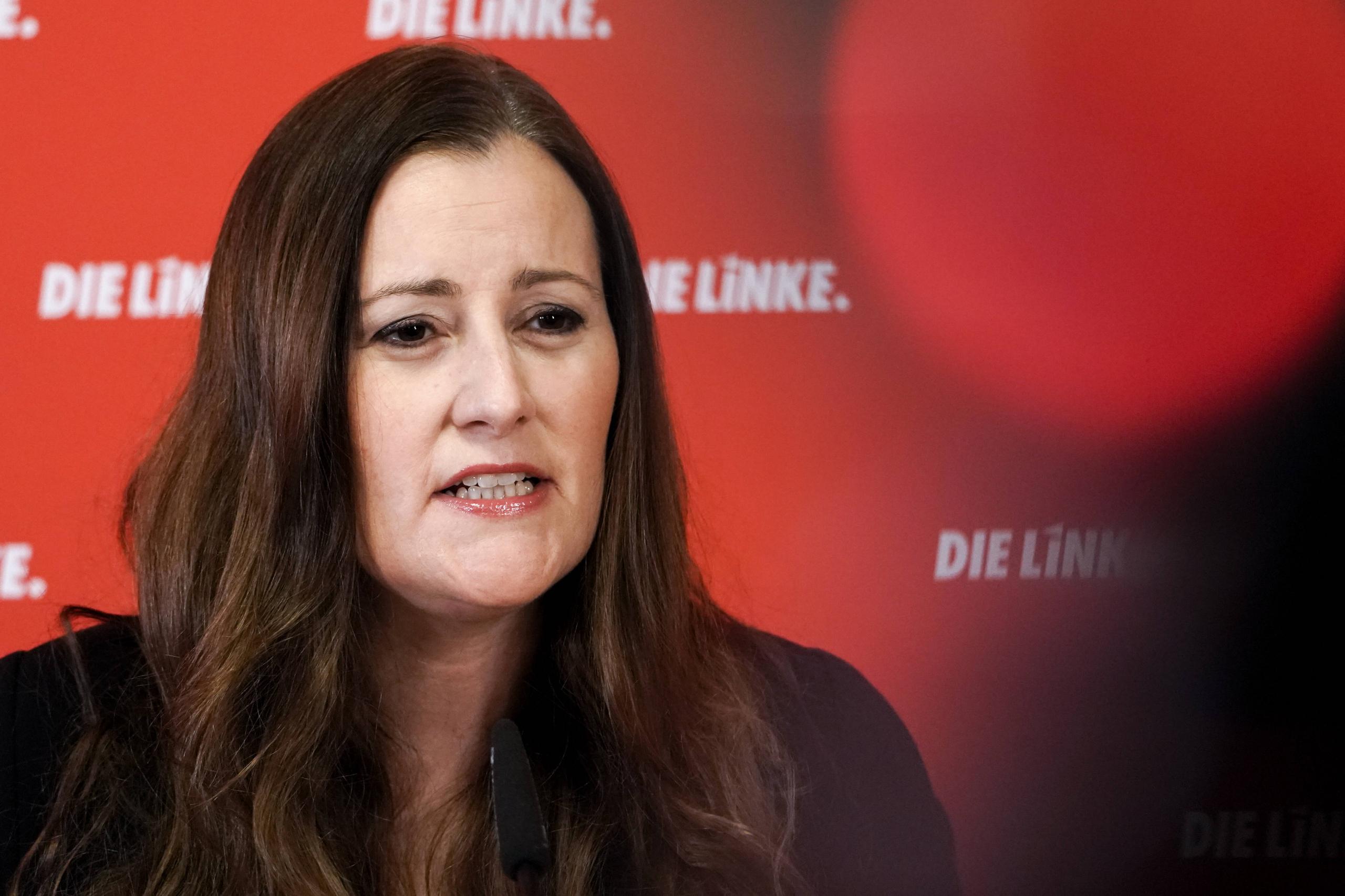 Wird die Partei vorerst alleine weiterführen: Ko-Vorsitzende Janine Wissler.