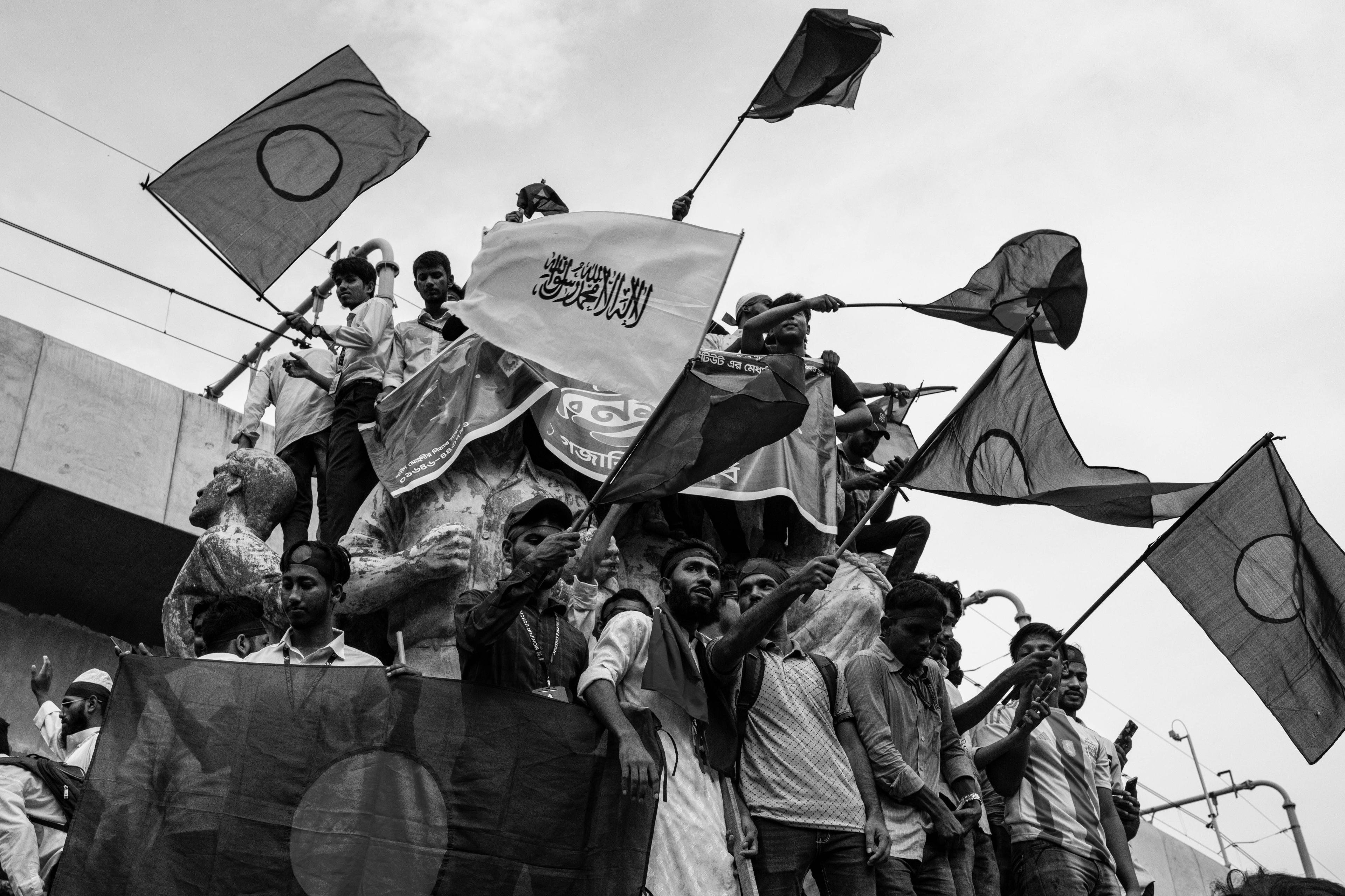 Tausende von Menschen nahmen am Schahidi-Marsch teil, um denjenigen zu gedenken, die während der Proteste im Juli und August ihr Leben verloren, 5. September 2024.