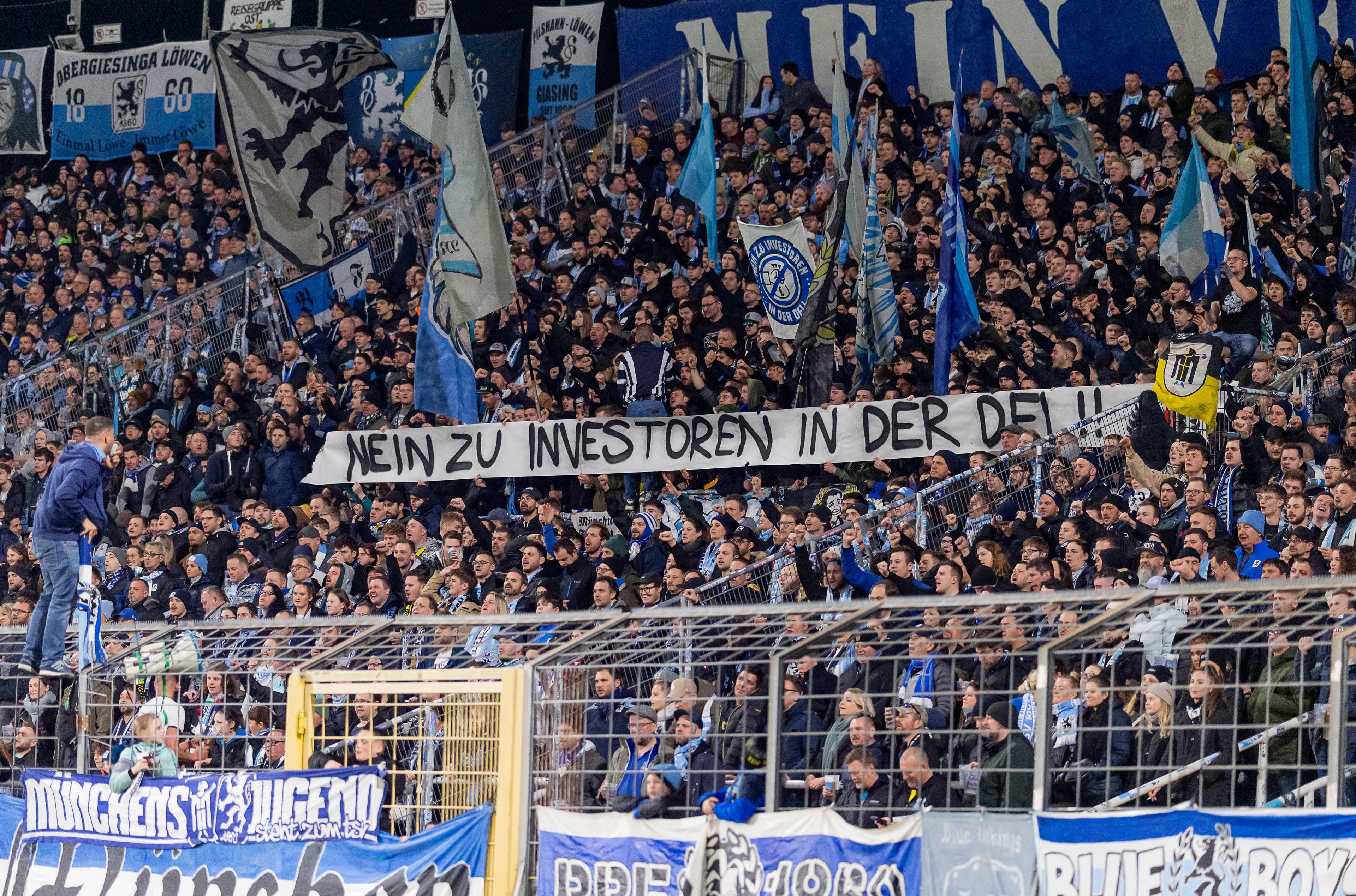 Fußballfans protestieren gegen Investoren in der DFL, München, 18. Februar 2024.