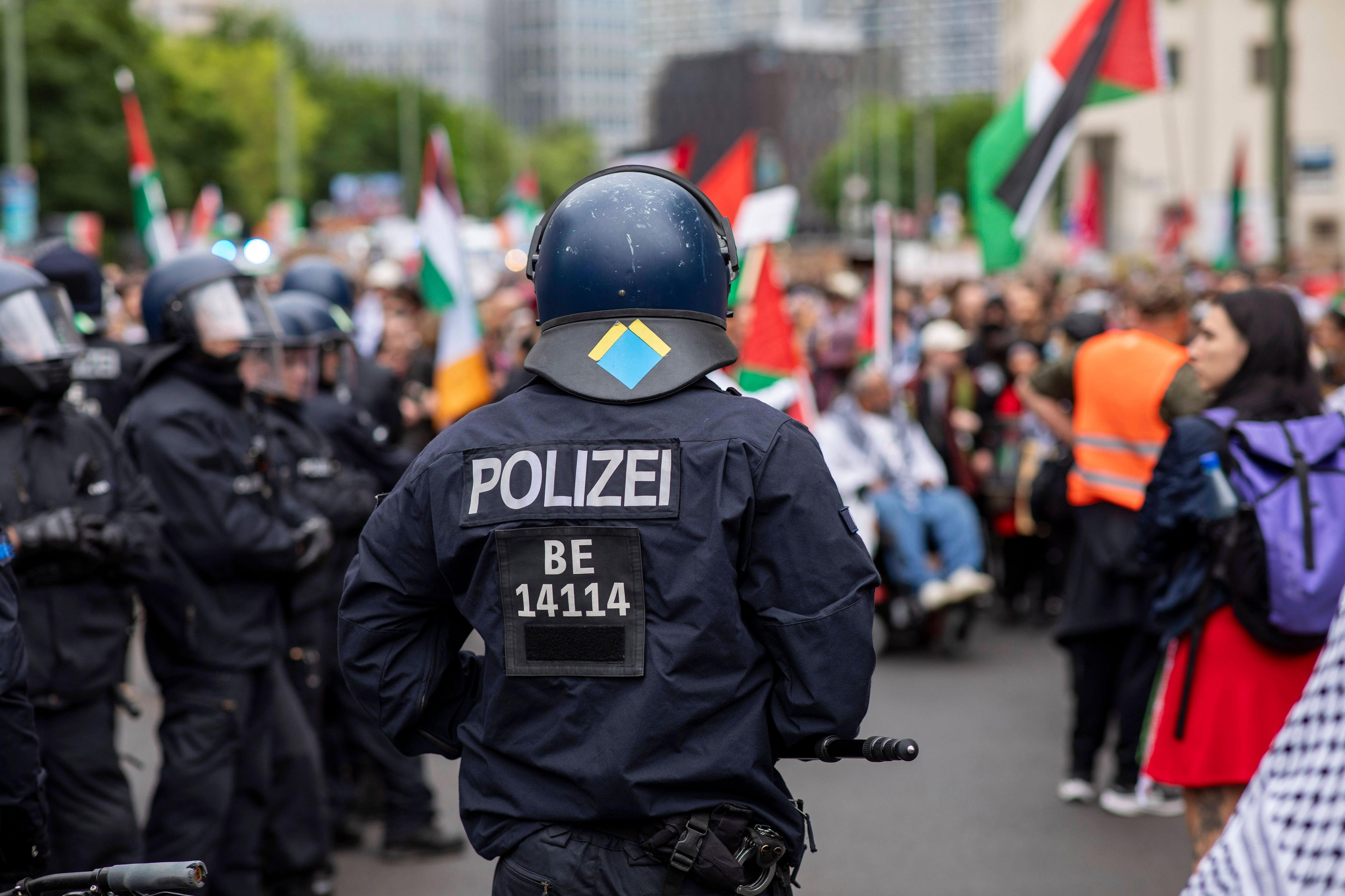 Polizeiliche Repression ist bei pro-palästinensischem Protest an der Tagesordnung, Berlin, 18. Mai 2024.