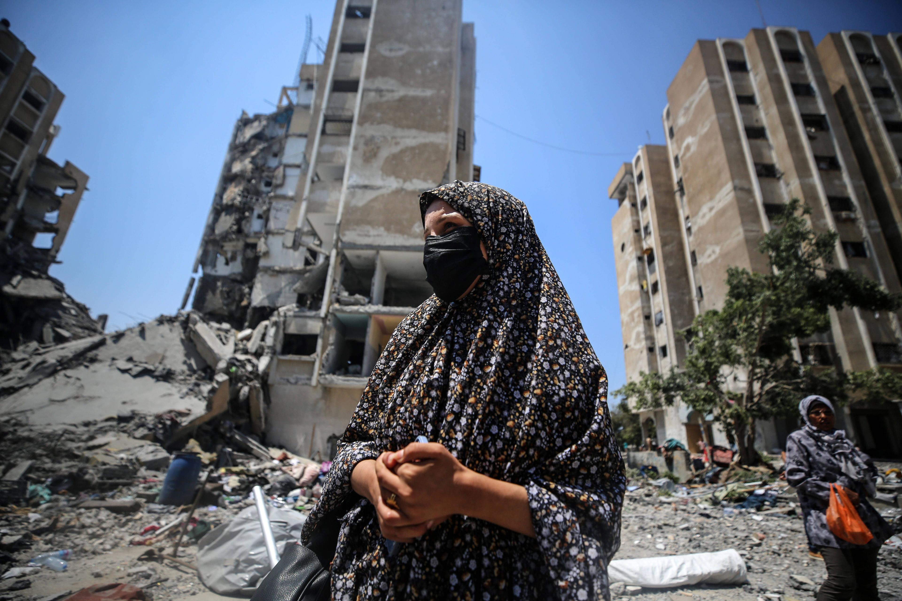 Das Ausmaß der Zerstörung, wie hier in Nuseirat, findet in der israelischen Presse kaum Erwähnung, so Matar.