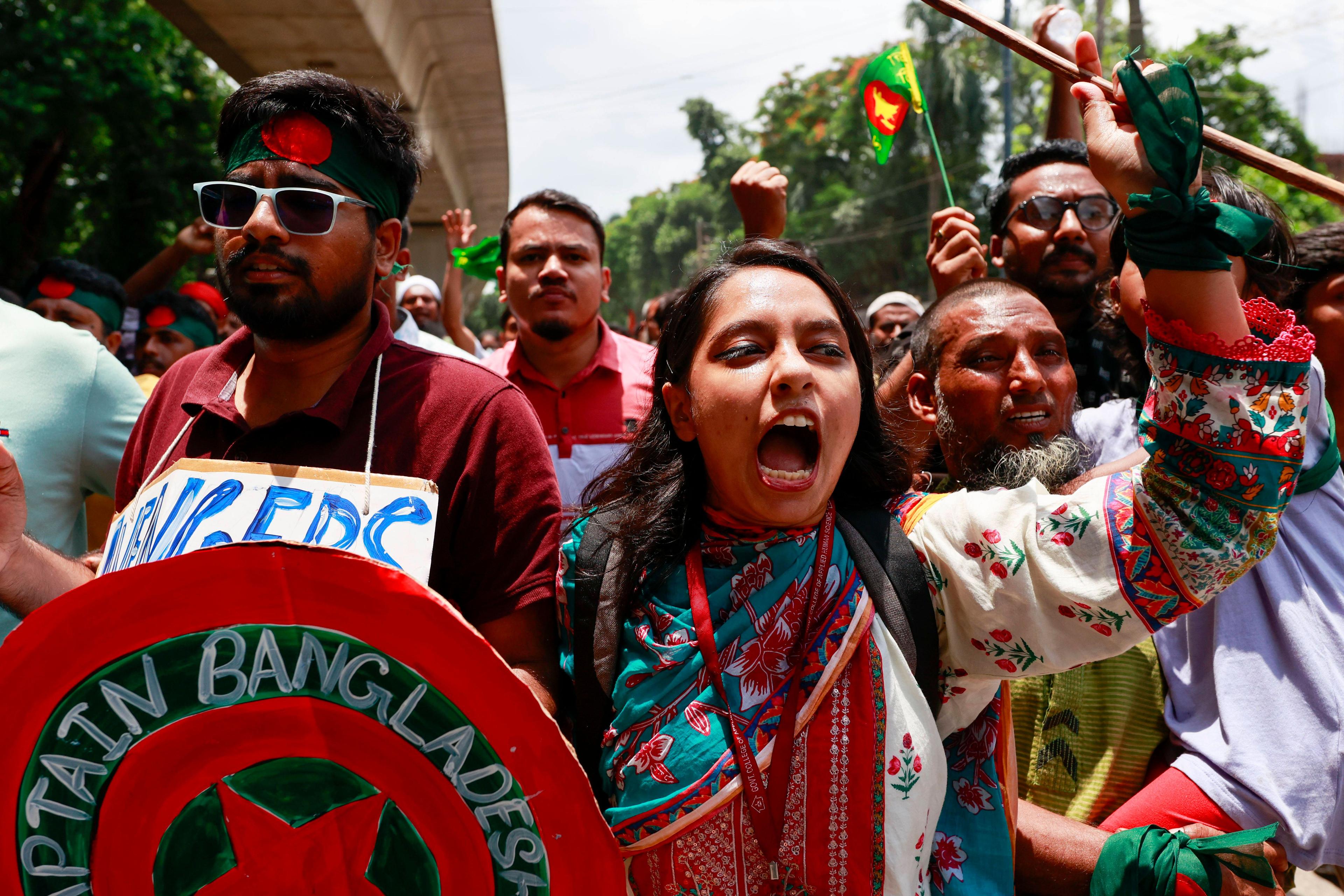 Die Studierenden von Bangladesch protestieren gegen den Machtmissbrauch der amtierenden Regierung, Dhaka, 04. August 2024.