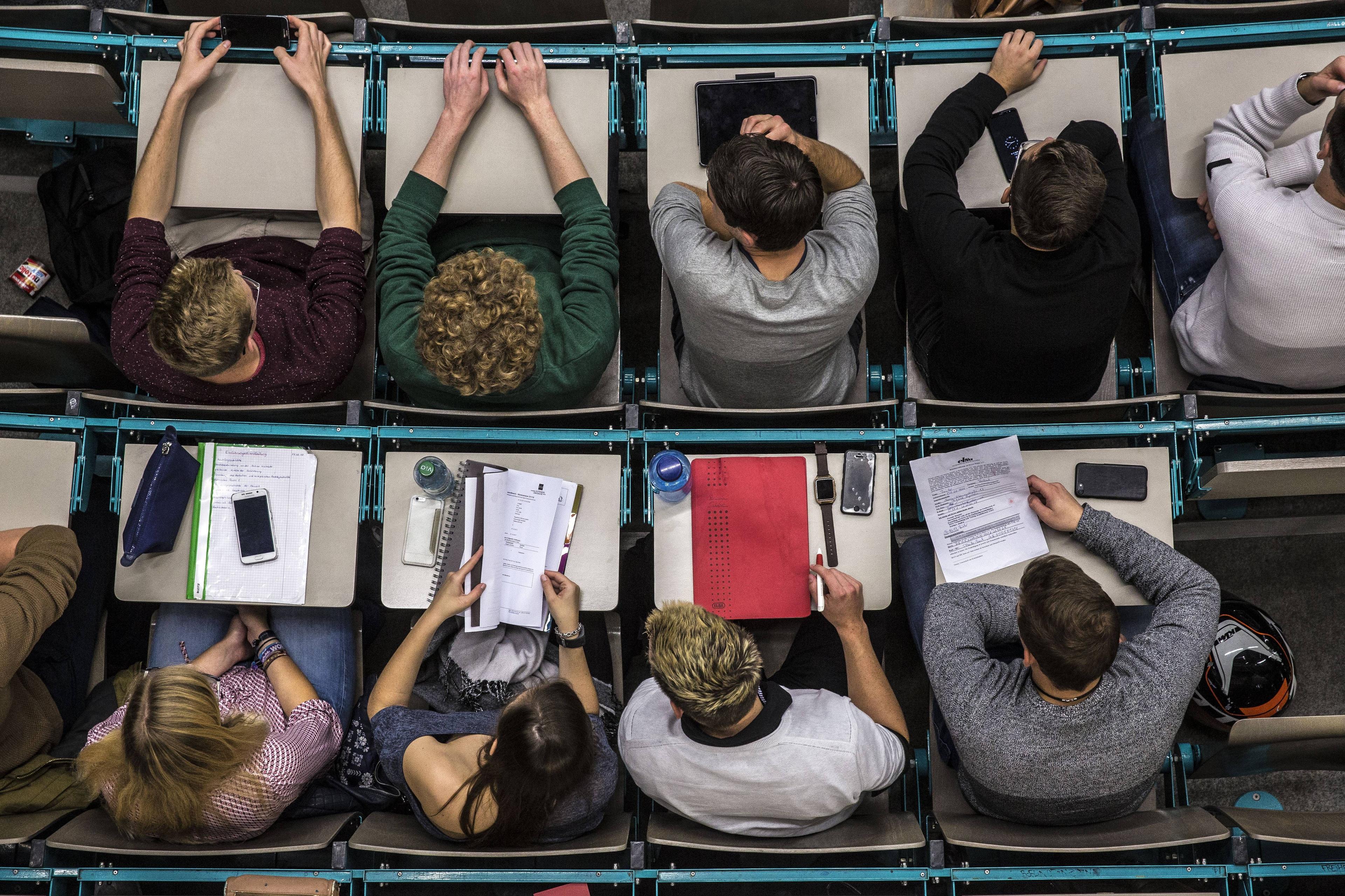 Viele wirtschafts­wissenschaftliche Fakultäten stehen in der Tradition der Neoklassik – das Center of Heterodox Economics will Ökonomie neu denken (Symbolbild).