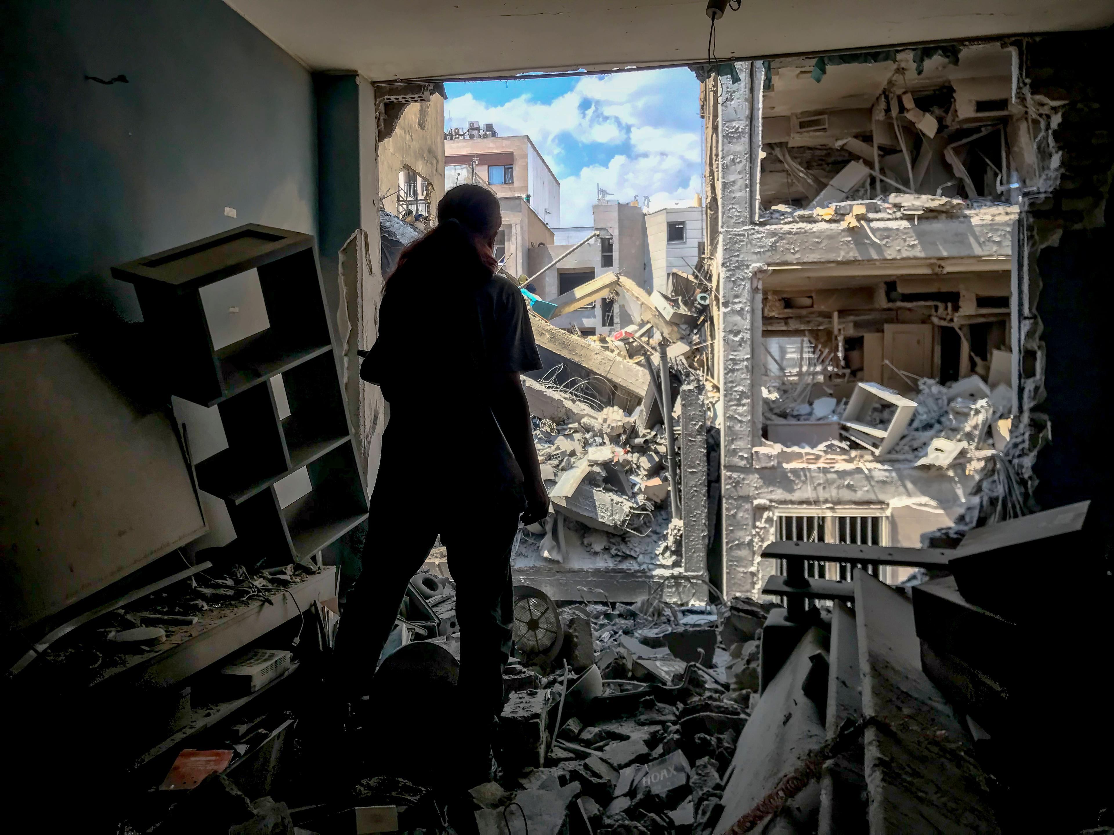Zerstörungen in Teheran infolge der israelischen Luftangriffe, Aufnahme vom 13. Juni 2025.