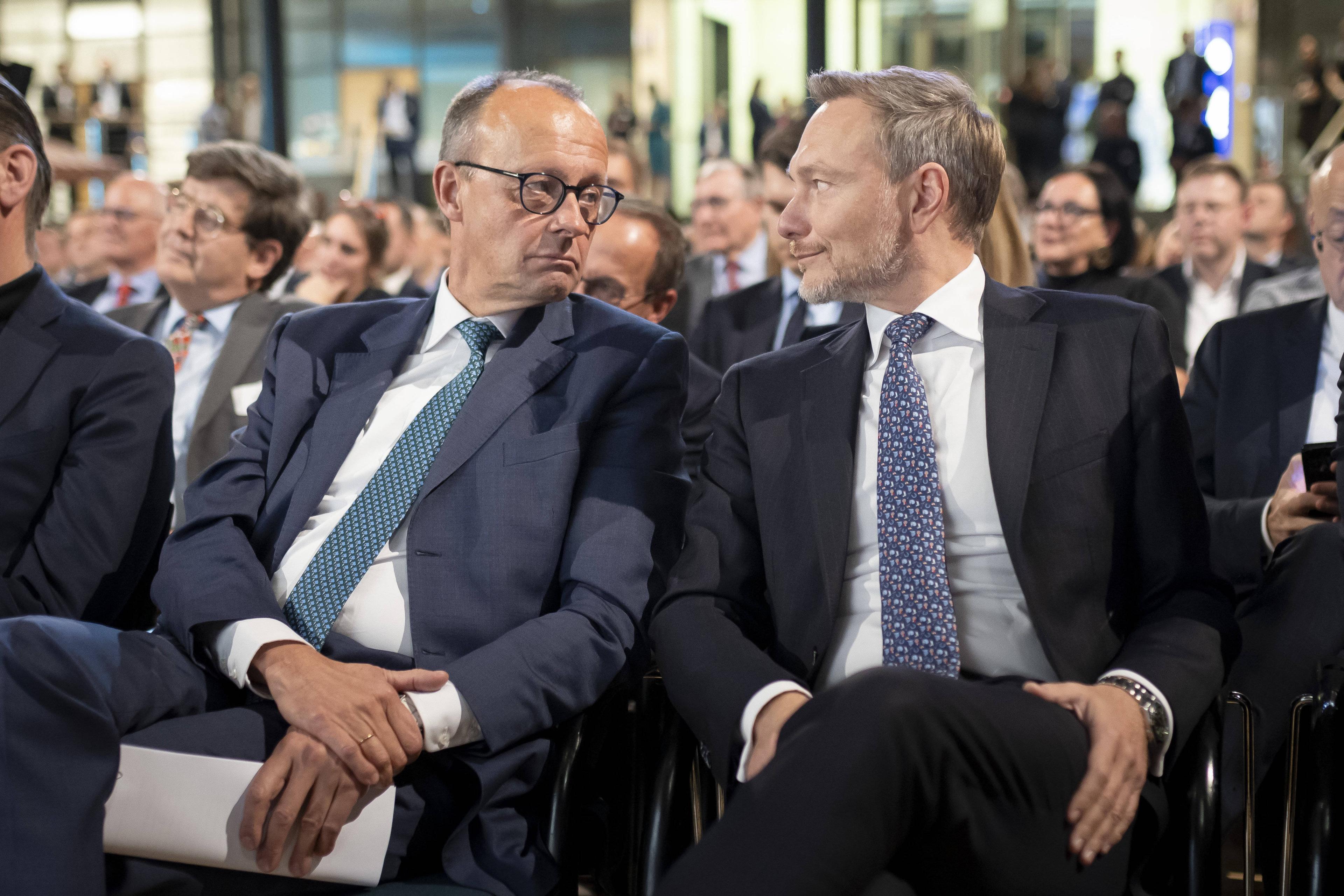 Friedrich Merz und Christian Lindner sind entschlossen, die Schuldenbremse auch für künftige Generationen zu erhalten.