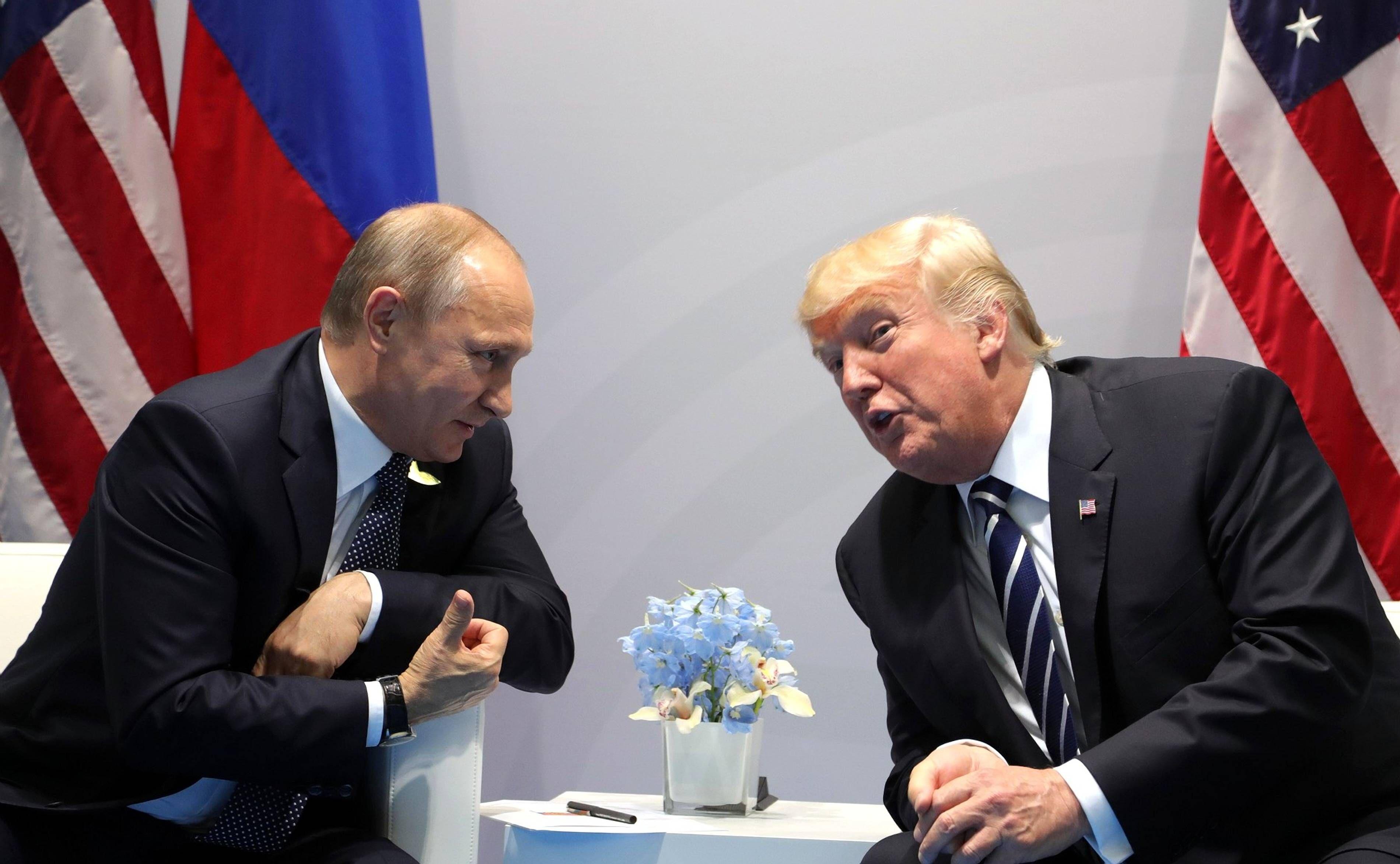 Wladimir Putin und Donald Trump bei einem bilateralen Treffen während des G20-Gipfels in Hamburg 2017.