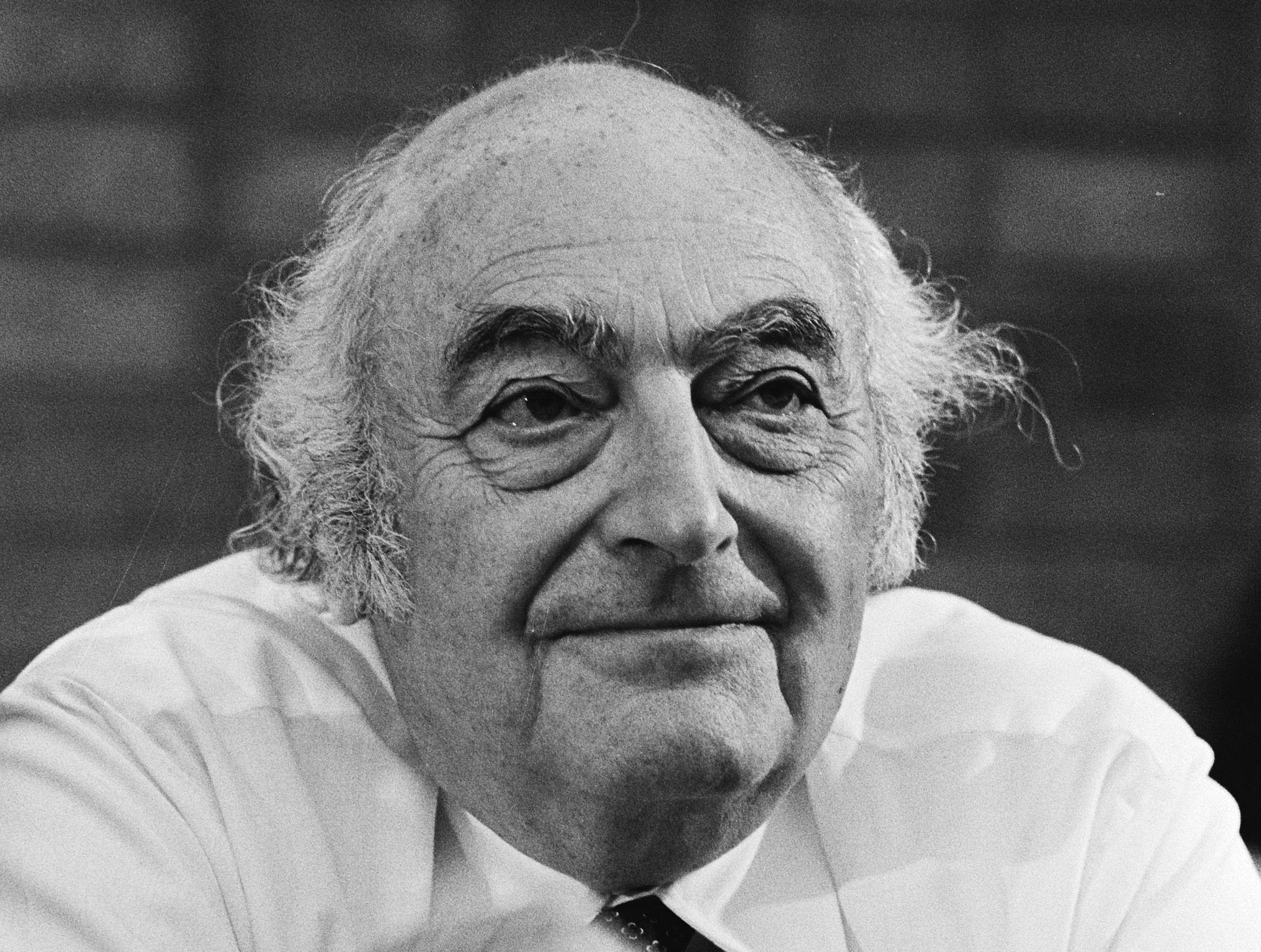 Stefan Heym bei der Europäischen Schriftstellerkonferenz »Haagse Treffen« im Jahr 1982.