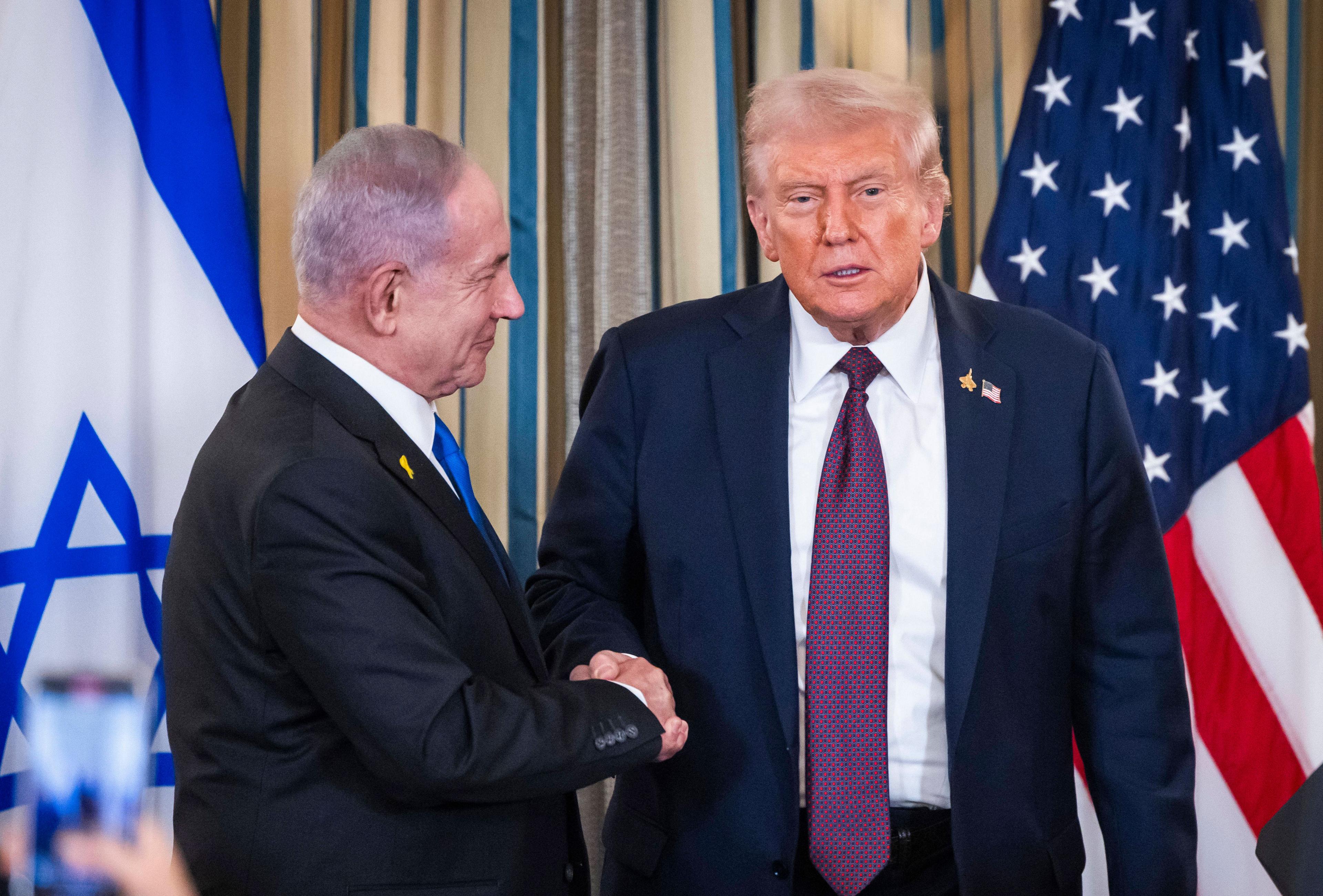 Donald Trump und Benjamin Netanjahu bei einer Pressekonferenz im Weißen Haus am 29. September 2025.