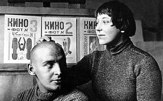 Warwara Stepanowa mit dem befreundeten Künstler Alexander Rodtschenko in den 1920er Jahren.