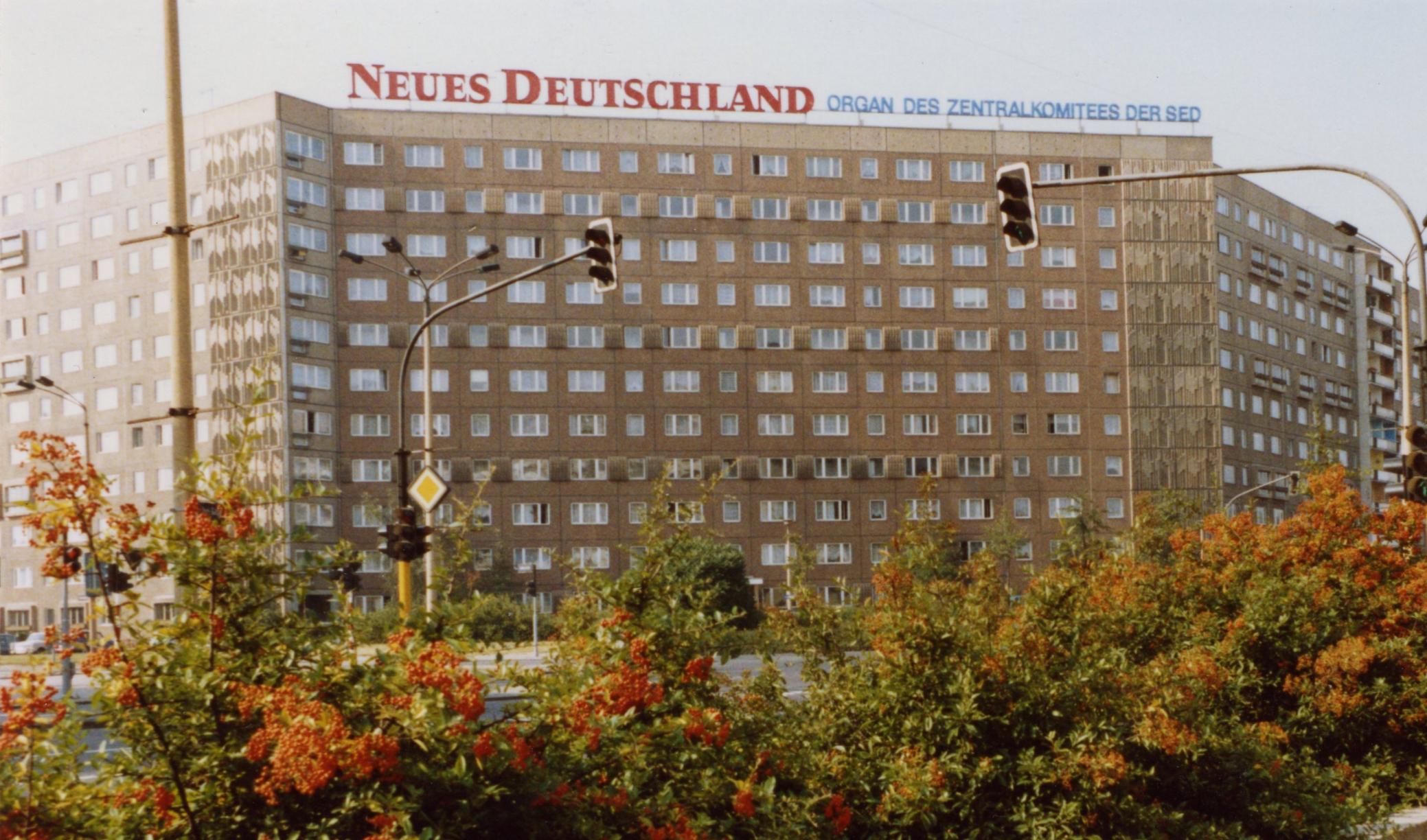 Das »Neue Deutschland« in der Erfurter Stadtlandschaft, 1989.