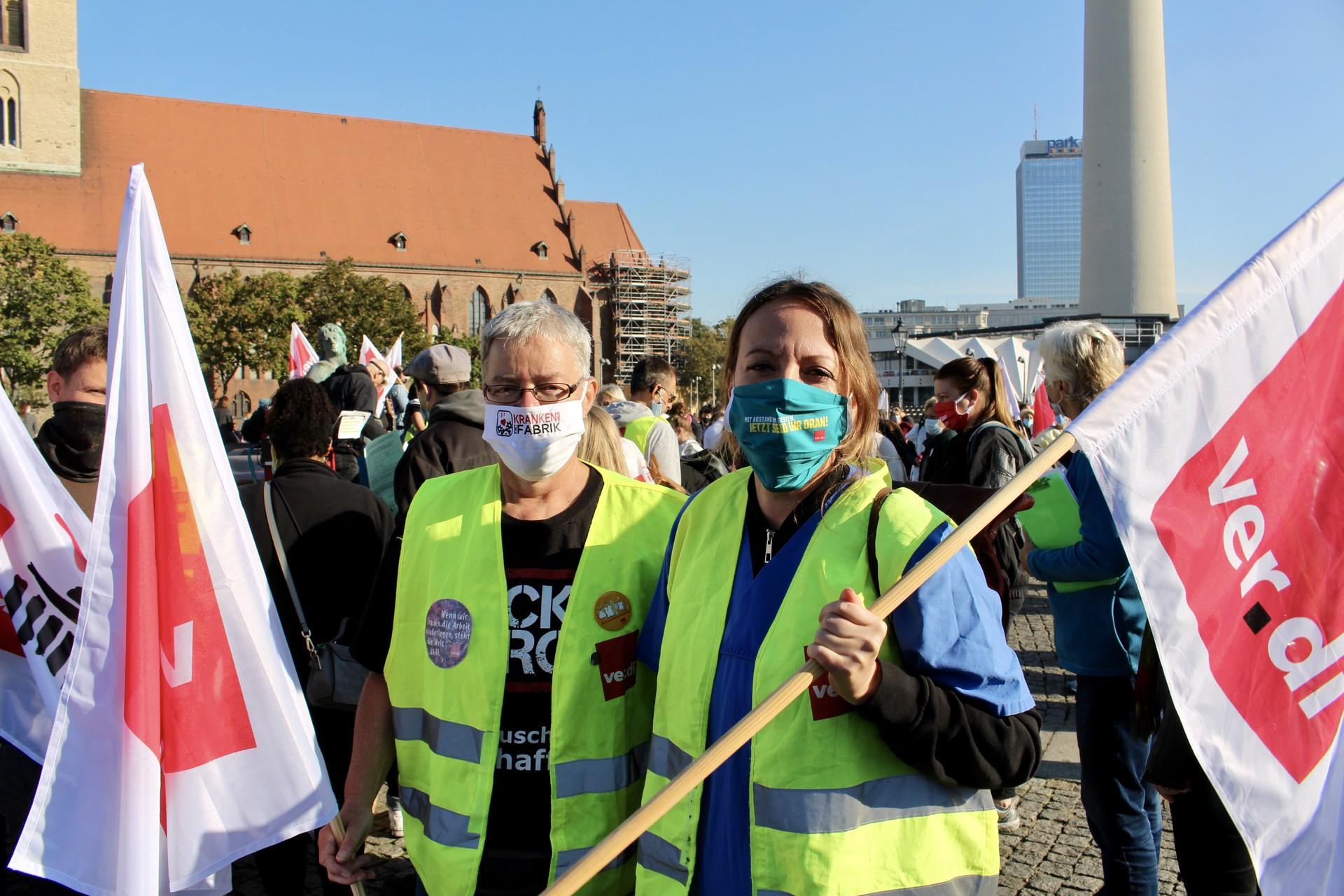 Silvia Habekost (l.) und Dana Lützkendorf (r.) bei den Warnstreiks am 30. September, 2020.