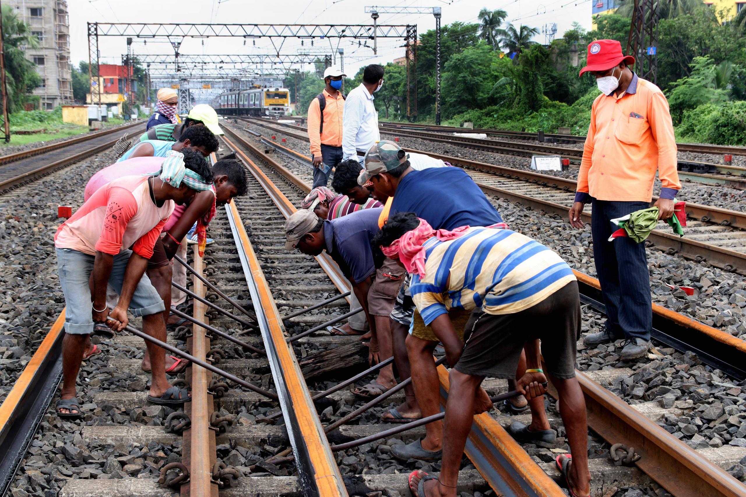Bahnarbeiter in Kolkata, Indien