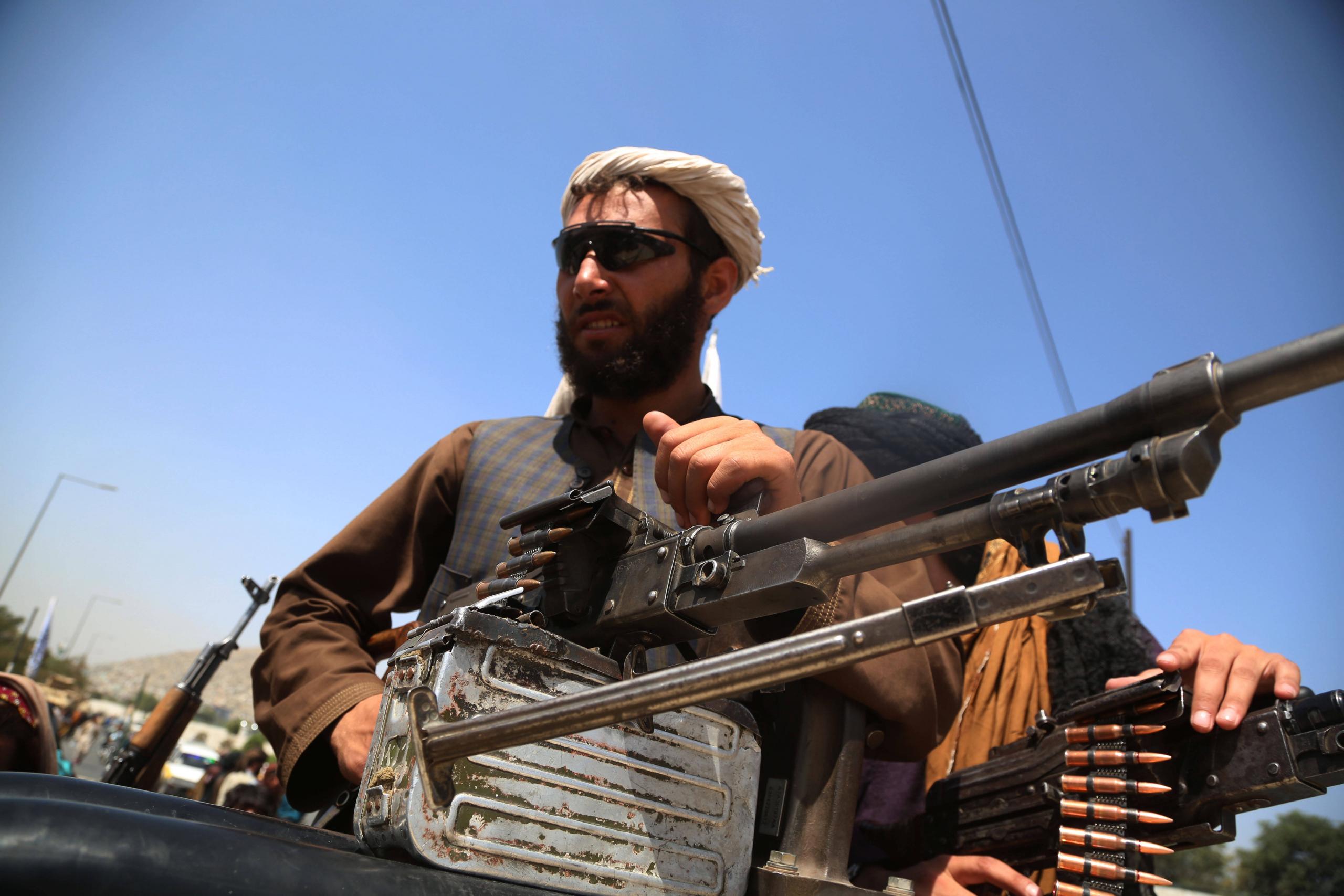 Ein Taliban-Kämpfer am 16. August 2021 in Kabul