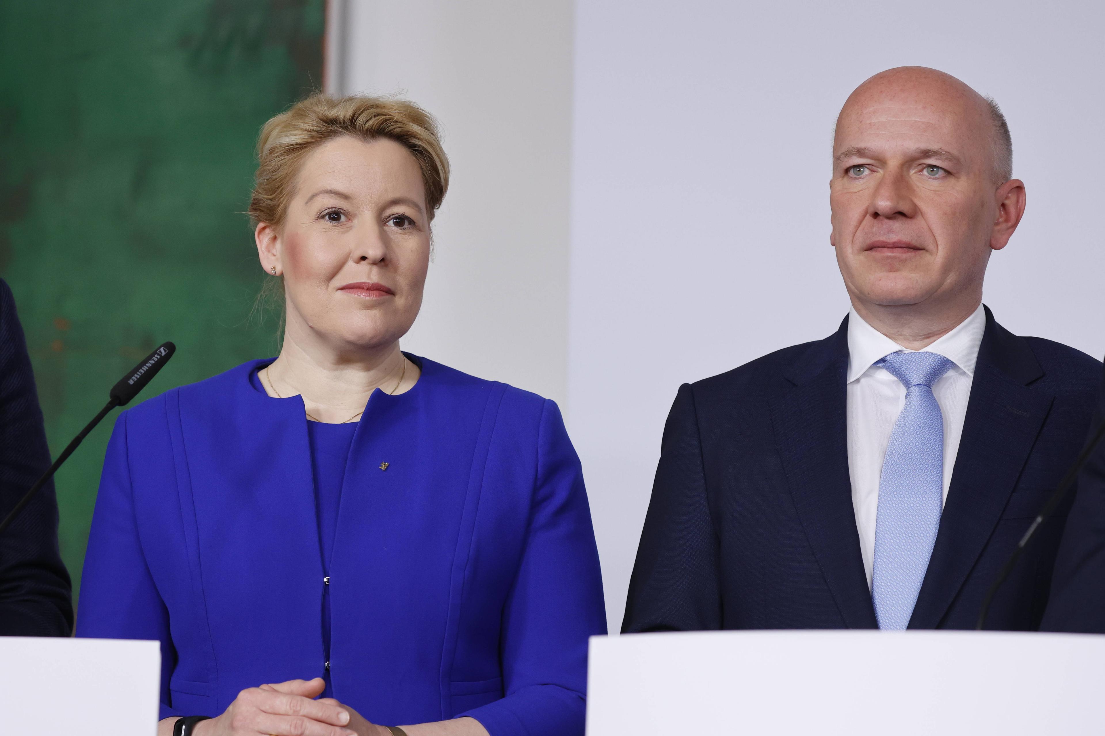 Zwei, die sich gefunden haben: Franziska Giffey und Kai Wegner bei der Unterzeichnung des Koalitionsvertrags in Berlin, 26. April 2023.