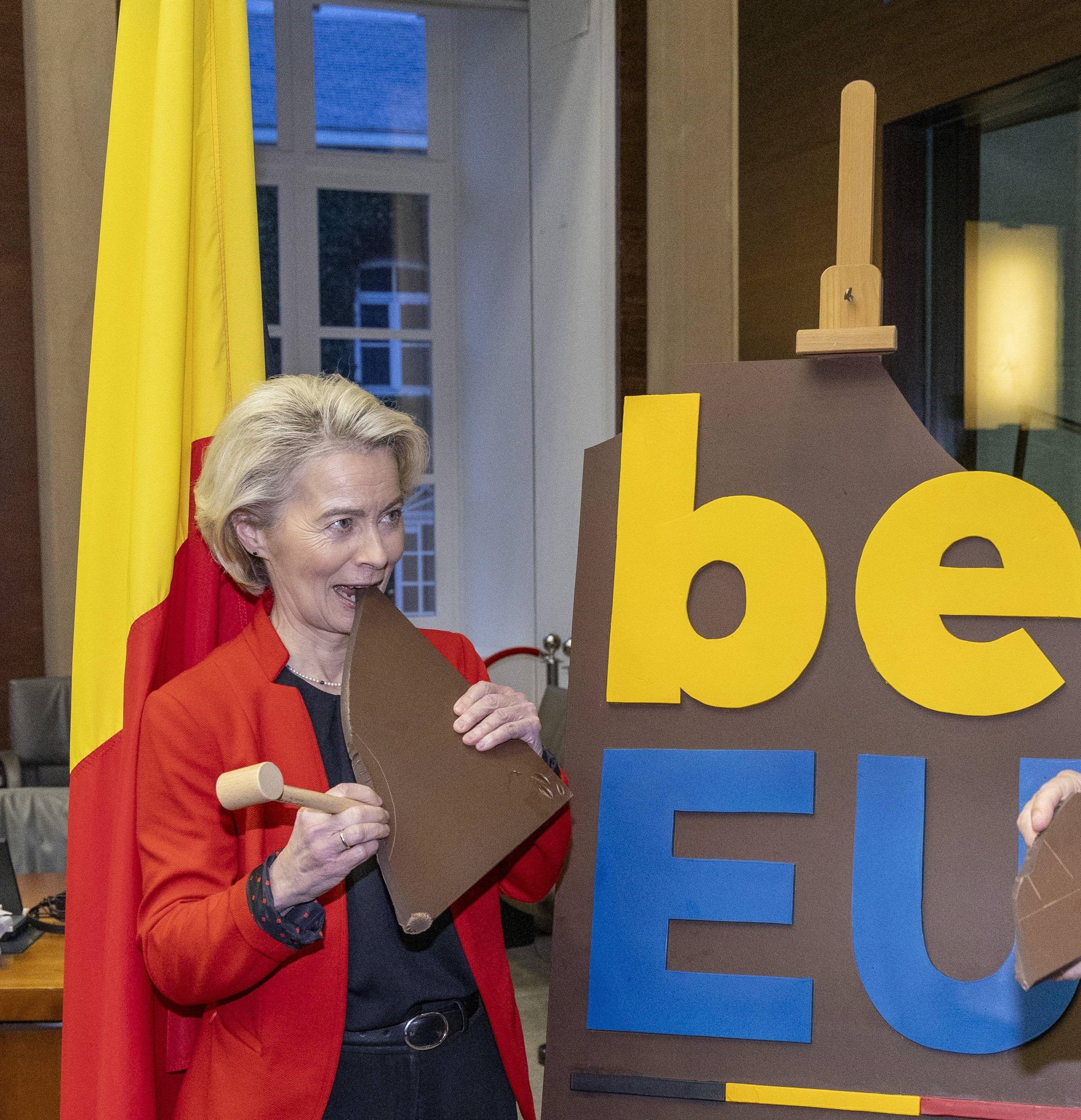 EU-Kommisions­präsidentin Ursula von der Leyen übt sich in Sparsamkeit.