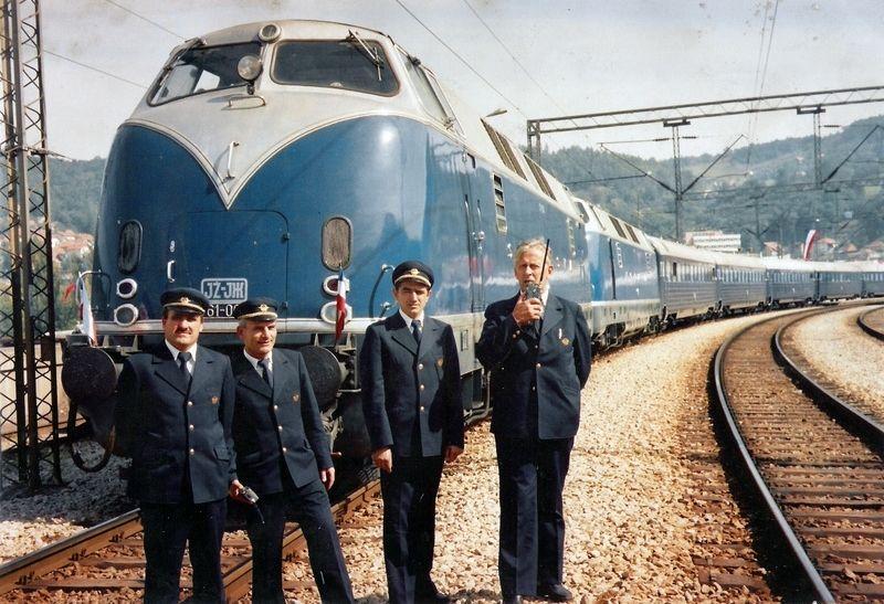 Der berühmte Blaue Zug von Josip Broz Tito bei der Eröffnung der Strecke Belgrad-Bar am 28. Mai 1976.