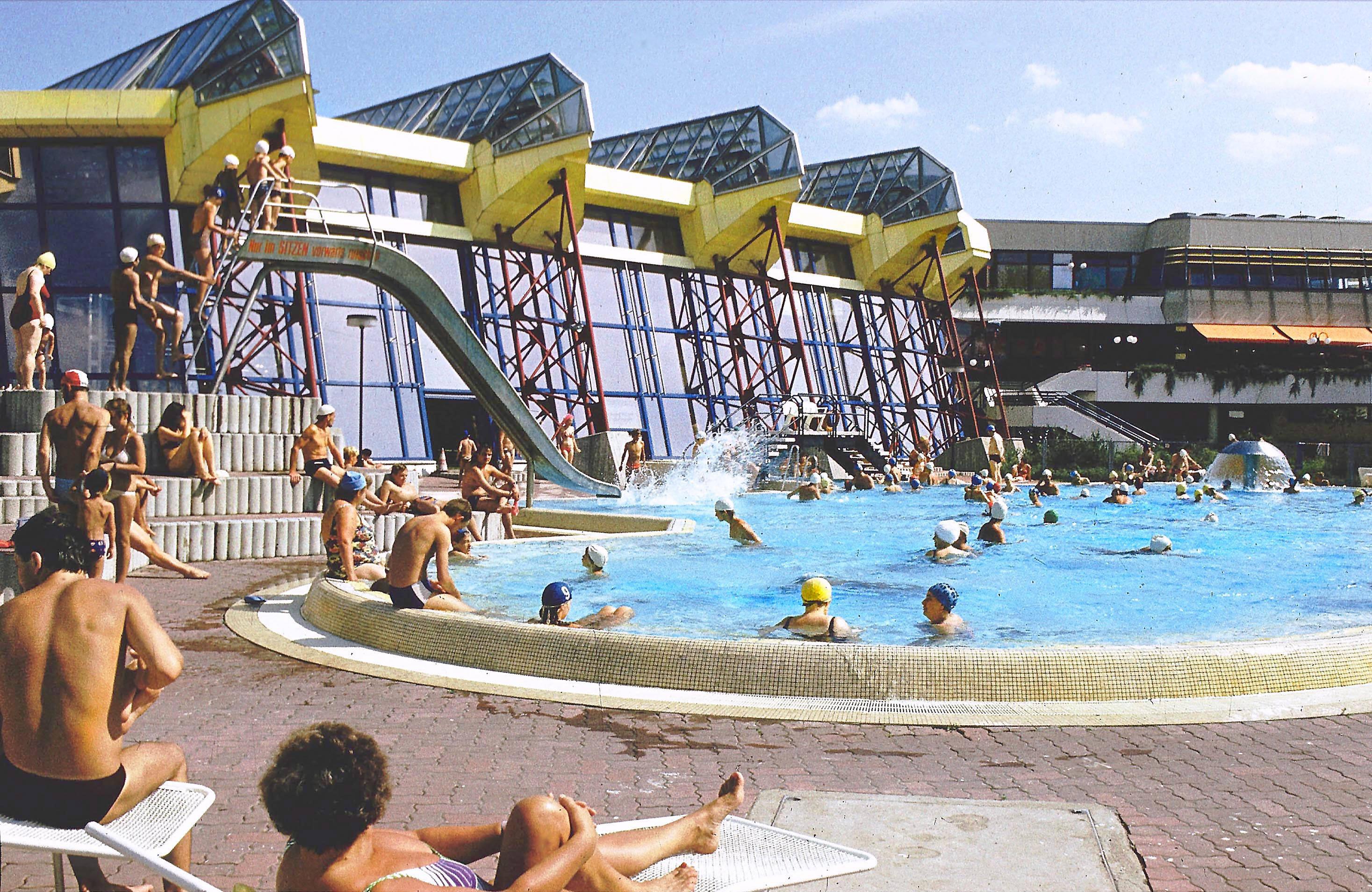 Badespaß im SEZ, Aufnahme aus dem Jahr 1993.